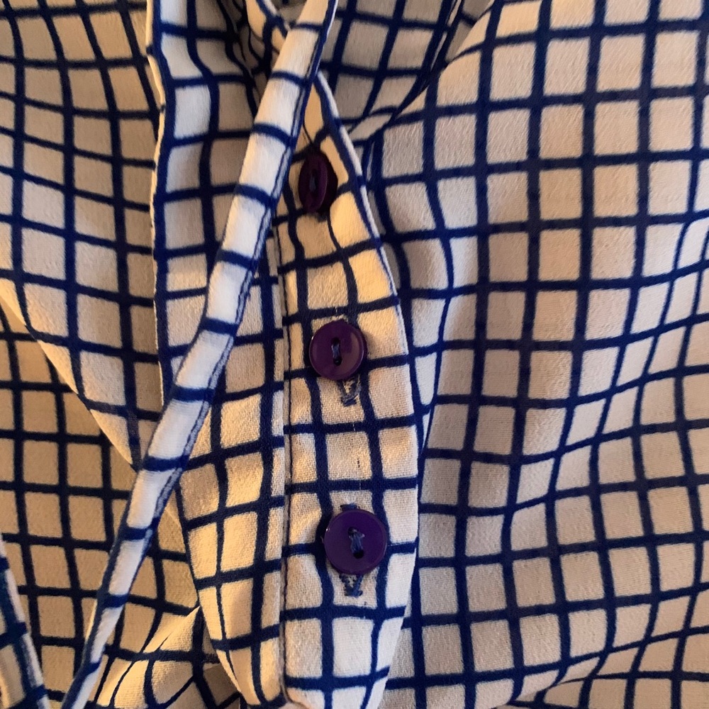 Blouse - Picture 2 of 4
